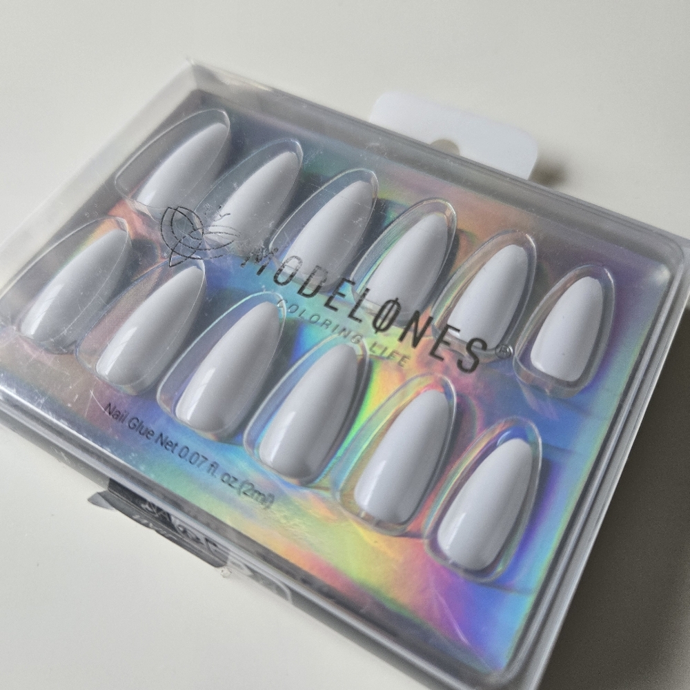 Modelones White Nail Glue Set - Picture 8 of 9